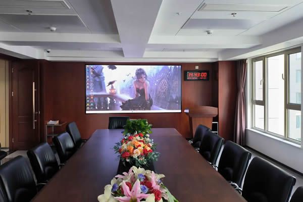 會議室使用LED顯示屏好還是液晶拼接屏好，會議室顯示大屏解決方案