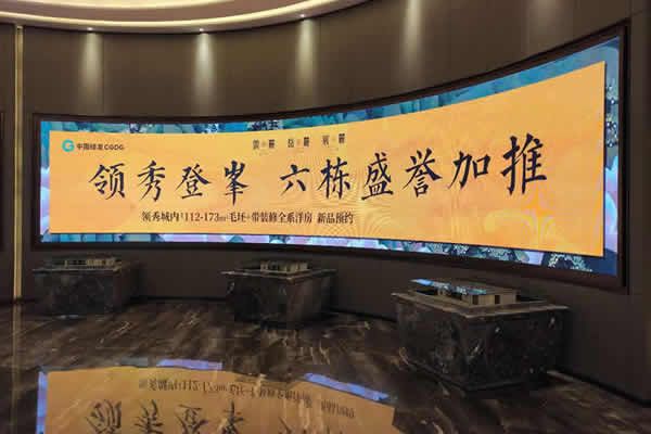商場(chǎng)使用哪種LED顯示屏好，規(guī)格型號(hào)怎么選擇？